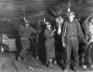  This work (Child Coal Miners (1908), by Lewis Wickes Hine) is free of known copyright restrictions. 